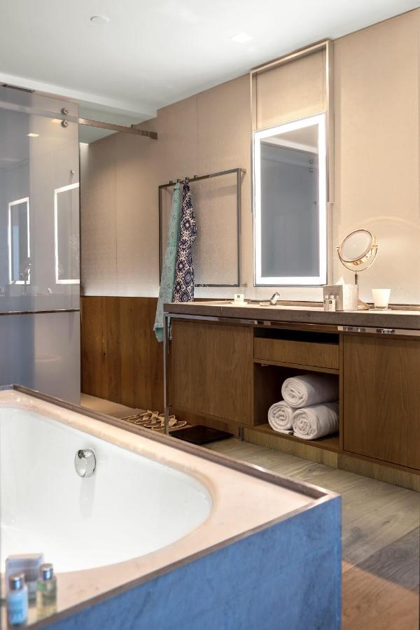 Hyatt Delhi Residences New Delhi Bagian luar foto